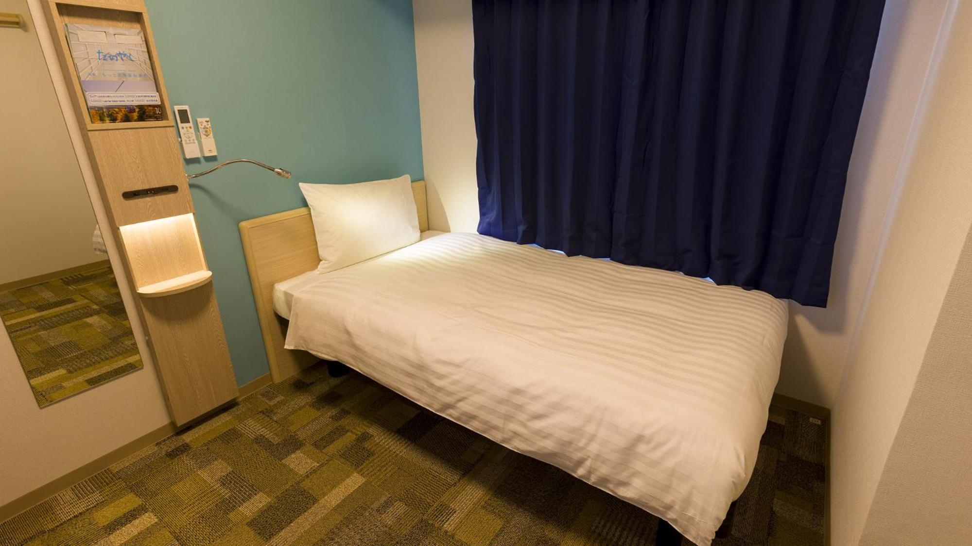 Toyoko Inn Oyama-Eki Higashi-Guchi No.2 Ояма Номер фото
